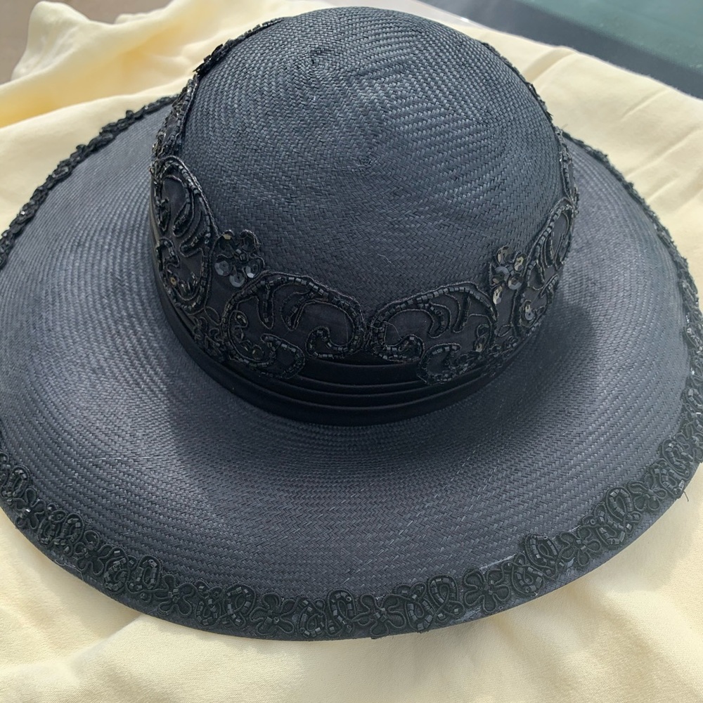 Hat - Picture 3 of 5